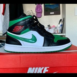 Nike Air Jordan 1 Mid ‘Pine Green Toe’ Men’s Sz. 8